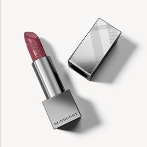 Burberry  kisses Lipstick